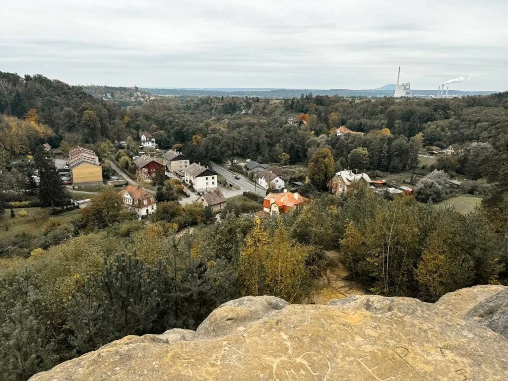 Výhled z vrcholku Čertovy hlavy