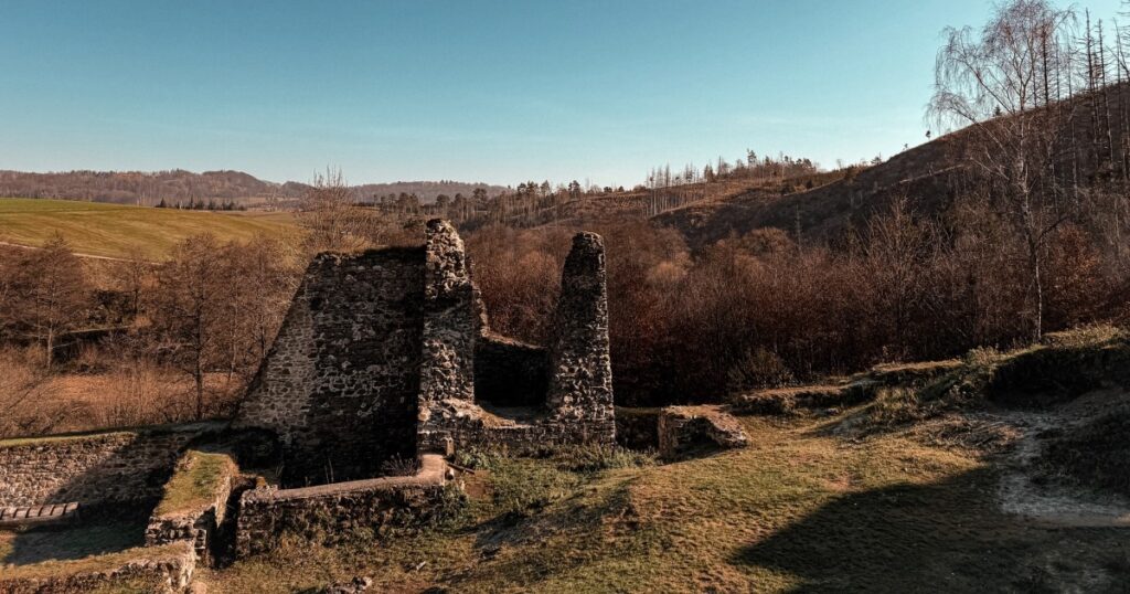 Trosky zříceniny hradu Rokštejn